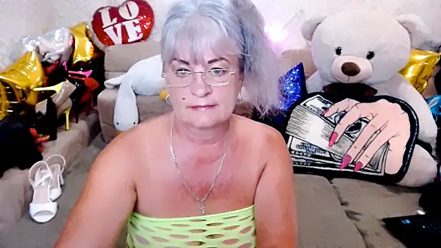 Snapshot of SiberiabBerry chatting on 07-04-26, 04:08 SiberiabBerry online show from 07-04-26, 04:08