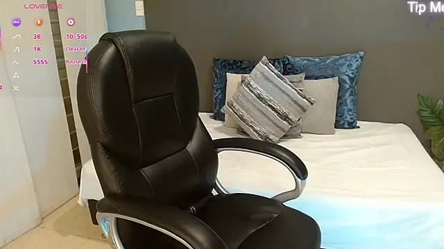 violeta leon online show from 09-11-25, 02:44