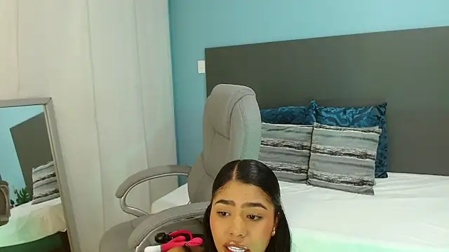 violeta leon online show from 10-08-25, 04:03