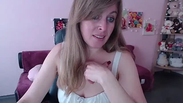 Hot Milady online show from 04-10-26, 08:10