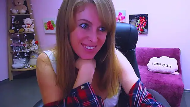 Hot Milady online show from 11-28-25, 08:25