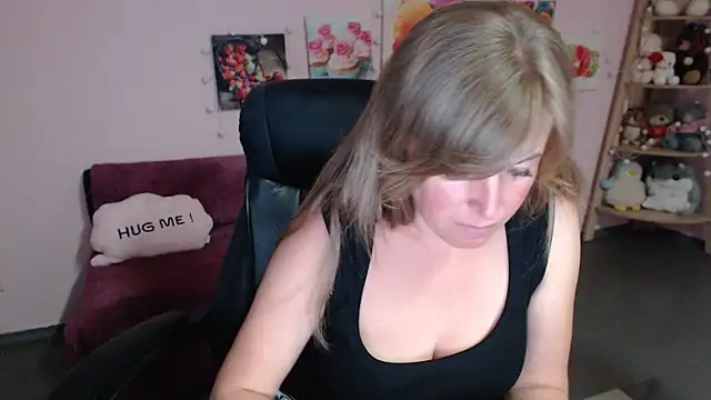Hot Milady online show from 07-10-26, 07:19