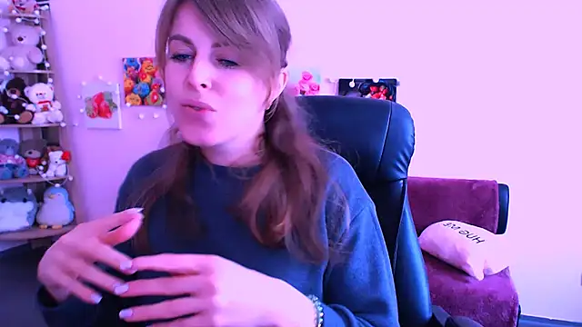 Hot Milady online show from 03-26-26, 09:07