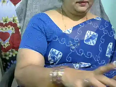 Snapshot of Naughty_Nityaa chatting on 03-16-25, 06:34 Naughty Nityaa online show from 03-16-25, 06:34