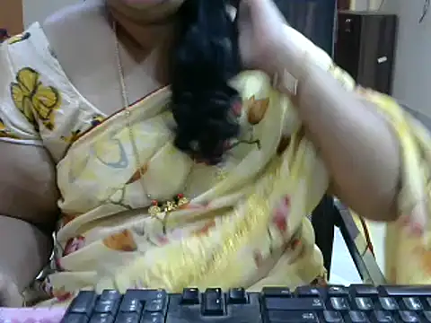Snapshot of Naughty_Nityaa chatting on 02-23-25, 07:55 Naughty Nityaa online show from 02-23-25, 07:55