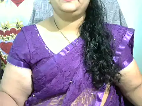 Snapshot of Naughty_Nityaa chatting on 03-18-25, 03:33 Naughty Nityaa online show from 03-18-25, 03:33