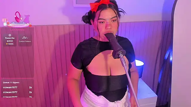 klhoe boobs online show from 04-04-26, 04:08