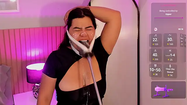 klhoe boobs online show from 03-27-26, 08:26