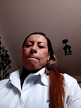 Snapshot of Katalina_S3xy chatting on 09-15-25, 12:38 Katalina S3xy online show from 09-15-25, 12:38