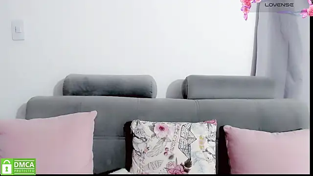 mariana katto online show from 05-18-26, 08:02