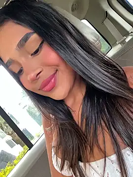 Snapshot of Mariangel_11 chatting on 05-30-26, 02:12 Mariangel 11 online show from 05-30-26, 02:12
