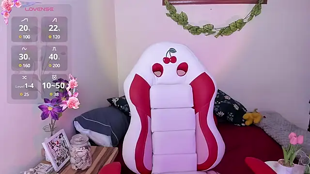 Snapshot of fernanda_indie chatting on 02-19-25, 02:33 fernanda indie online show from 02-19-25, 02:33