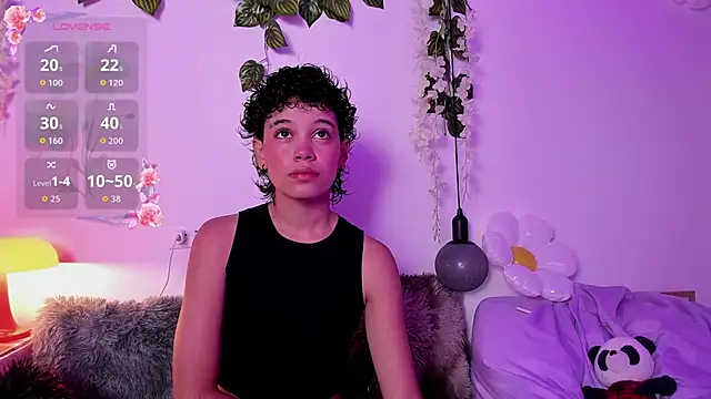 Snapshot of fernanda_indie chatting on 09-30-25, 03:12 fernanda indie online show from 09-30-25, 03:12