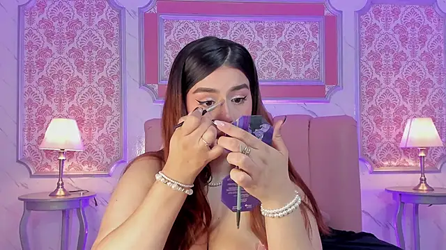 Snapshot of Miamontoya chatting on 03-01-25, 01:18 Miamontoya online show from 03-01-25, 01:18