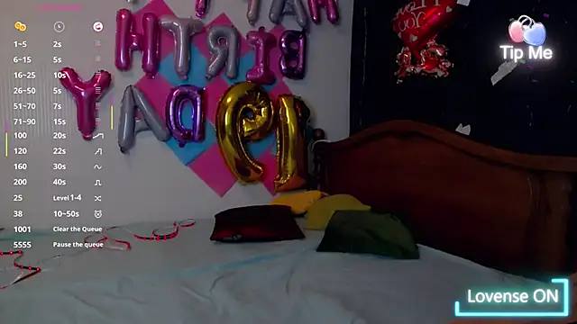 Snapshot of Lillianhot68 chatting on 02-18-25, 05:09 Lillianhot68 online show from 02-18-25, 05:09