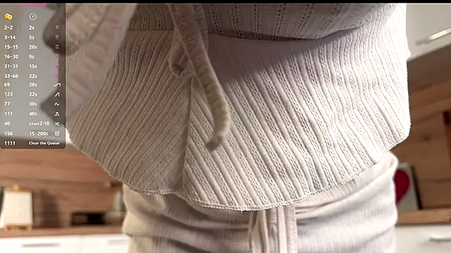 Snapshot of HellPeach chatting on 10-03-25, 05:14 HellPeach online show from 10-03-25, 05:14