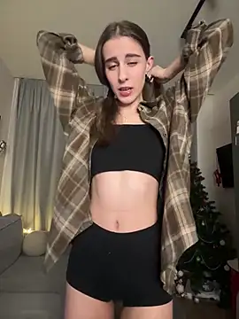 Snapshot of HellPeach chatting on 01-23-25, 03:54 HellPeach online show from 01-23-25, 03:54