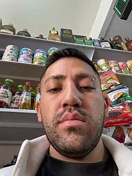 JuanZapata33 online show from 02-20-26, 08:44