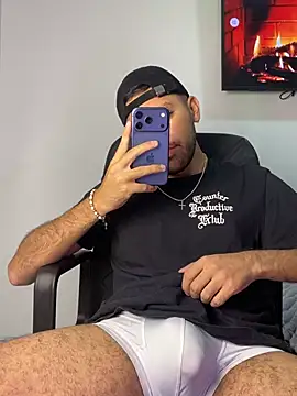 JuanZapata33 online show from 03-11-26, 09:20