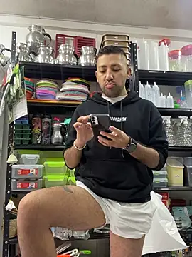 JuanZapata33 online show from 10-01-25, 06:34