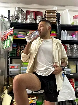 JuanZapata33 online show from 10-16-25, 09:56