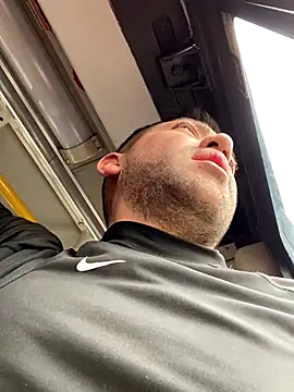 JuanZapata33 online show from 11-21-25, 05:23