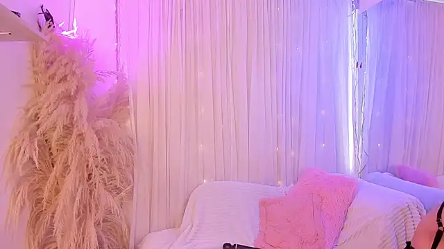 Hannie ws online show from 10-28-25, 08:08