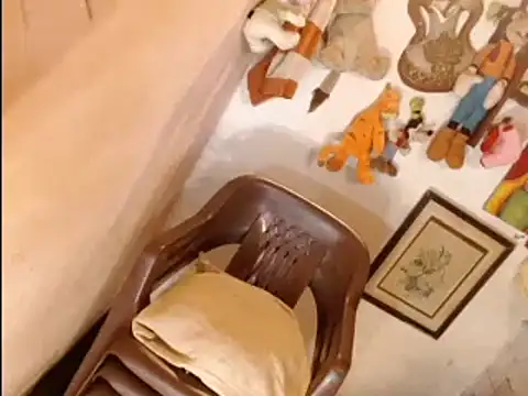 Snapshot of DiablaArdiente05 chatting on 03-04-26, 03:42 DiablaArdiente05 online show from 03-04-26, 03:42