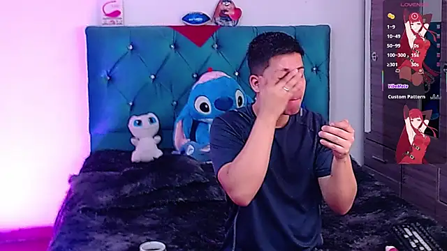 Snapshot of Randy_horny chatting on 02-06-26, 04:36 Randy horny online show from 02-06-26, 04:36