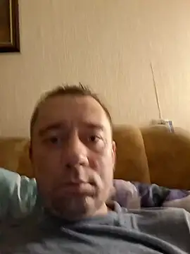 Andrelis122 online show from 11-30-25, 07:36