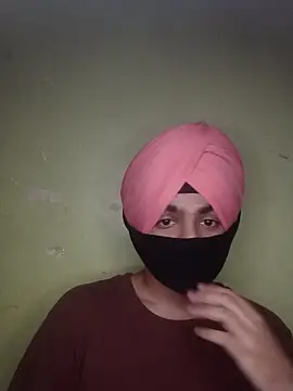 Snapshot of weeif chatting on 10-30-25, 07:33 weeif online show from 10-30-25, 07:33