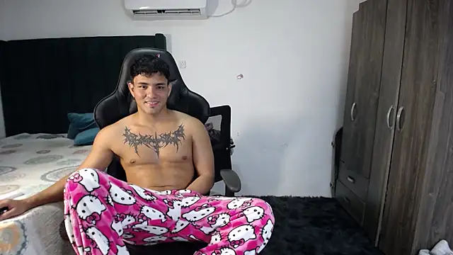 Snapshot of man_dur07 chatting on 02-04-25, 10:34 man dur07 online show from 02-04-25, 10:34