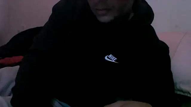 Snapshot of Posh_marc chatting on 10-20-25, 02:50 Posh marc online show from 10-20-25, 02:50