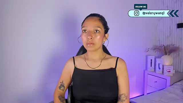 Valery wang online show from 12-19-25, 12:07