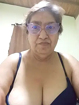 florecita69 online show from 04-24-26, 02:24
