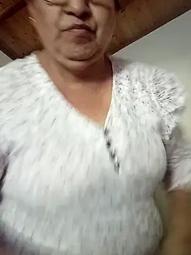Snapshot of florecita69 chatting on 02-17-25, 09:10 florecita69 online show from 02-17-25, 09:10