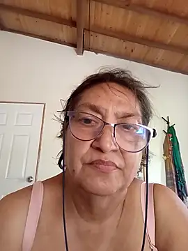 florecita69 online show from 10-24-25, 02:38