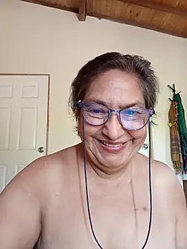 Snapshot of florecita69 chatting on 10-15-25, 02:25 florecita69 online show from 10-15-25, 02:25