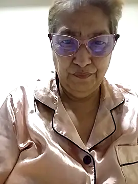 florecita69 online show from 02-26-26, 02:22