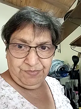 Snapshot of florecita69 chatting on 02-26-25, 04:05 florecita69 online show from 02-26-25, 04:05