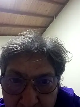 Snapshot of florecita69 chatting on 03-15-25, 05:08 florecita69 online show from 03-15-25, 05:08