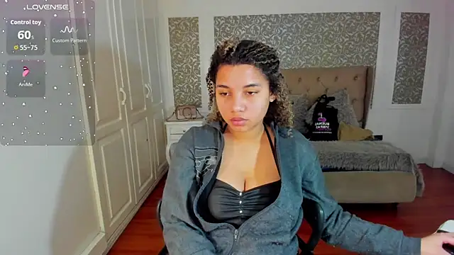 Snapshot of Mayaa_ross chatting on 10-03-25, 02:26 Mayaa ross online show from 10-03-25, 02:26