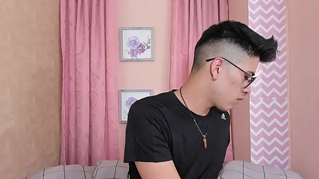 Ryan Clark  online show from 12-16-24, 05:54