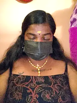 Snapshot of sulekha-mallu chatting on 10-05-25, 02:02 sulekha-mallu online show from 10-05-25, 02:02