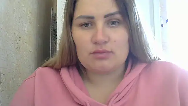 Snapshot of Honeydew-Waves chatting on 09-18-25, 07:00 Honeydew-Waves online show from 09-18-25, 07:00