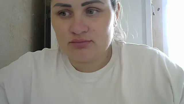 Snapshot of Honeydew-Waves chatting on 09-19-25, 07:12 Honeydew-Waves online show from 09-19-25, 07:12