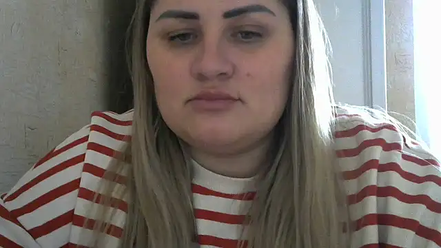 Snapshot of Honeydew-Waves chatting on 12-30-24, 11:48 Honeydew-Waves online show from 12-30-24, 11:48