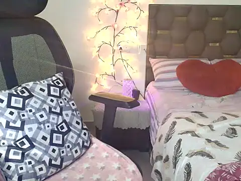 CUTE princess 143 online show from 10-16-25, 12:30