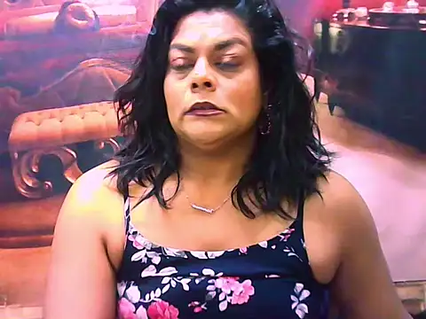 indianCherryPie online show from 06-17-26, 05:18