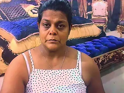 indianCherryPie online show from 02-12-26, 05:07